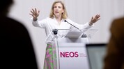 NEOS-Parteichefin Beate Meinl-Reisinger sagte am Montag, es brauche „endlich einmal Klarheit, ...