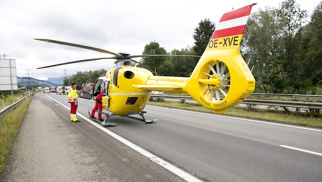 Heli-Einsatz auf der A14. (Bild: Mathis Fotografie)