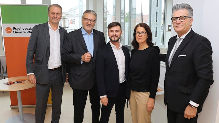 PSD-Chefarzt Georg Psota, Gesundheitsstadtrat Peter Hacker, Wiens Psychiatrie-Koordinator Ewald ...