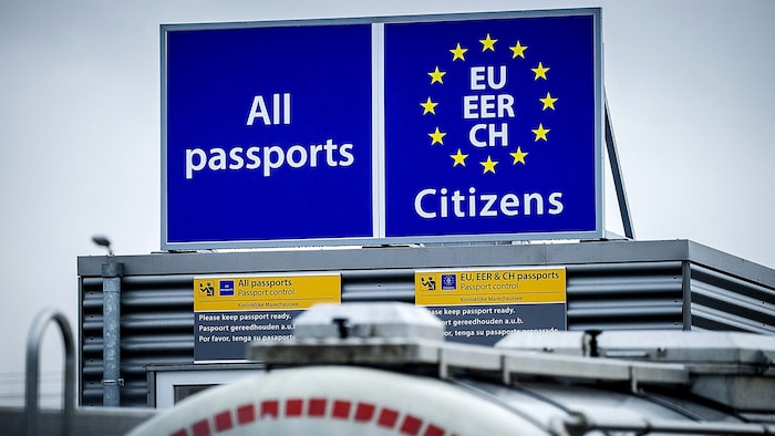 The child's parents had apparently planned to emigrate to the Netherlands.