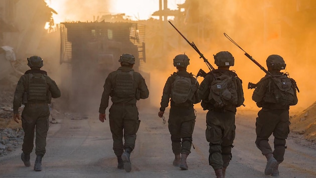 Die israelische Armee hat nach eigenen Angaben im Gazastreifens einen etwa einen Kilometer langen Tunnel ausfindig gemacht und zerstört. (Symbolbild) (Bild: APA/AFP)