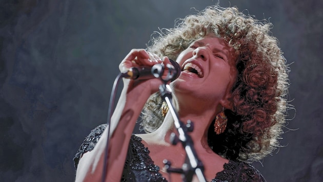 She's finally here! Cyrille Aimée sings at the Jazzfestival Leibnitz on September 28th. (Bild: Goffredo Loertscher )