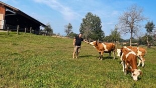 Florian Jakopitsch bringt der Bevölkerung die Arbeit der Landwirte näher. (Bild: Elisa Aschbacher)