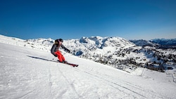 Viele Steirer freuen sich schon wieder auf Schwünge im Schnee, wie hier auf der Tauplitz. (Bild: Die Tauplitz/Tom Lamm)