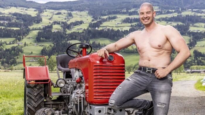 Der „kräftige Zillertaler“ Lukas hofft bei „Bauer sucht Frau“ auf eine Frau mit Muskeln.