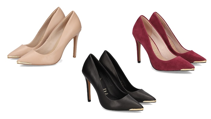 Just like the smooth leather pumps, the elegant suede stiletto in the trendy color bordeaux perfectly accentuates a woman's shoe décolleté and conjures up long legs.