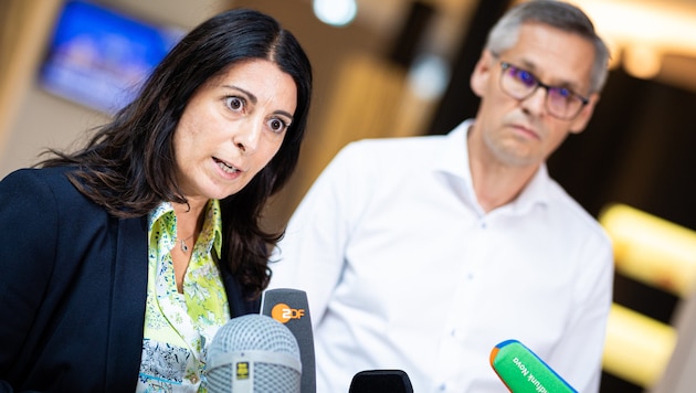 Daniela Cavallo sitzt dem Betriebsrat vor, verhandelt mit den VW-Bossen. (Bild: APA Pool/APA/dpa/Moritz Frankenberg)