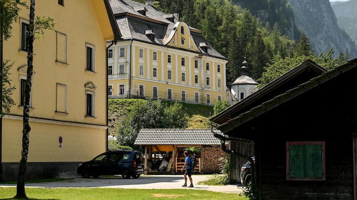 Blick auf das historische Salzamt (Gebäude hinten oben)