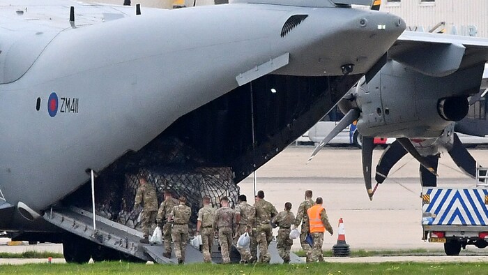 Britische Soldaten müssen teilweise ins Ausland ausweichen, um notwendige Ausbildungen ...