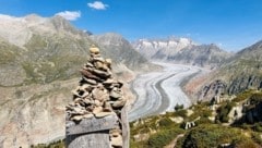 Der Weg öffnet den Blick in die beeindruckende Hochgebirgslandschaft des UNESCO-Welterbes. (Bild: Zwickl)