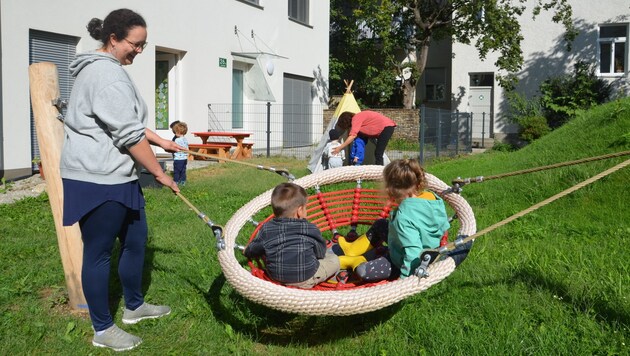 Fröhliches Spielen in der neuen Mikado-Kinderkrippe (Bild: Traby Jakob/Jakob Traby)