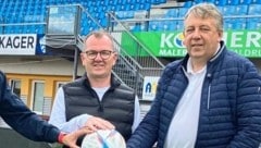 Interimstrainer Markus Karner (l.) will mit Obmann Erich Korherr am Sonntag den ersten Liga-Sieg feiern. (Bild: TSV Hartberg)