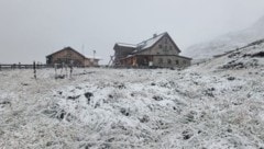 Angezuckert: die Franz-Senn-Hütte im Stubaital (Bild: Franz-Senn-Hütte)