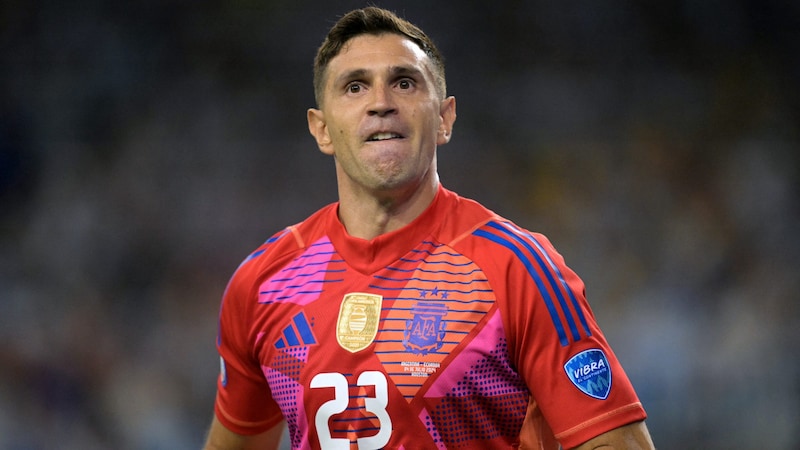 Emiliano Martinez (Bild: AFP/APA/JUAN MABROMATA)