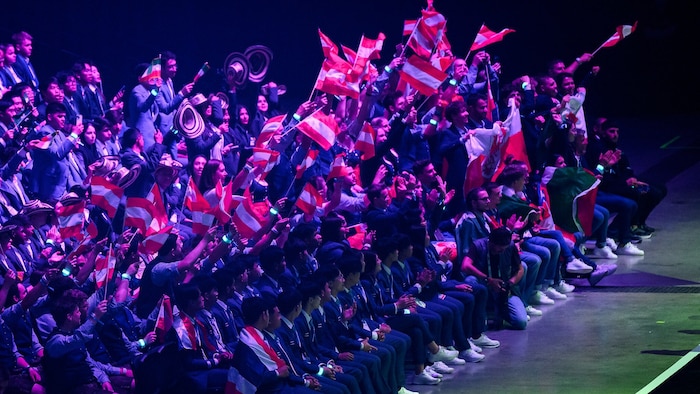 Pictures of the opening in Lyon...