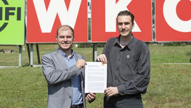 Gemeinsames Papier von Christian Wipfler (Junge Wirtschaft) und Klimaaktivist Valentin Bast (Bild: Foto Fischer)