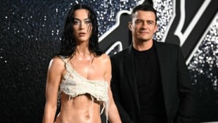 US-Sängerin Katy Perry hatte ihren Lebensgefährten Orlando Bloom bei den VMAs dabei. (Bild: APA Pool/AFP/ANGELA WEISS)