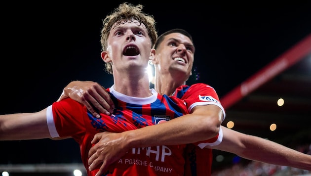 Mathias Honsak (right) and Paul Wanner are flying high with Heidenheim. (Bild: EXPA Picture/EXPA Pictures. Alle Rechte vorbehalten. // EXPA Pictures. All rigths reserved.)