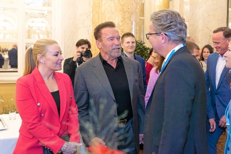 Last meeting in Vienna: Arnie with his Heather and LH Christopher Drexler. (Bild: Land Steiermark)