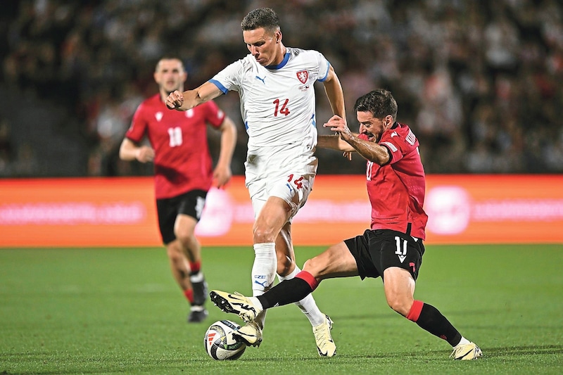 Magic mouse Otar Kiteishvili (right) filled himself with confidence and celebrated two victories with Georgia. (Bild: AP ( via APA) Austria Presse Agentur/Copyright 2024 The Associated Press. All rights reserved)