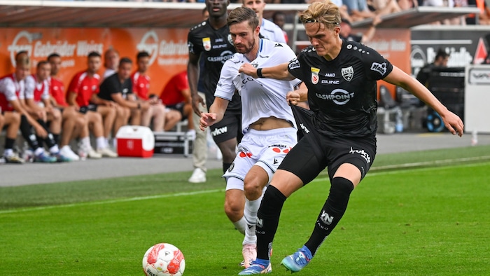 Bei Altach wurde der Steirer (re.) rasch zum Stammspieler.