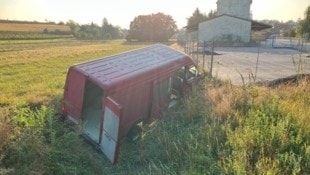 Kurz vor Drasenhofen hieß es Endstation – die Beschuldigten flüchteten solange zu Fuß, bis sie ...