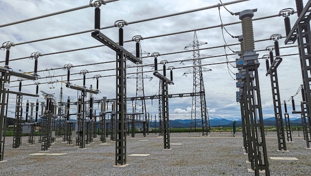 The line to the substation near Treibach (photo) currently runs through the Görtschitztal valley; in future, it will run through the Elsgraben. (Bild: Felix Justich)