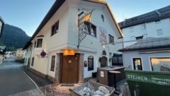 Baustellen-Container befinden sich derzeit vor dem „Chizzo“ in Kitzbühel. (Bild: Claus Meinert)