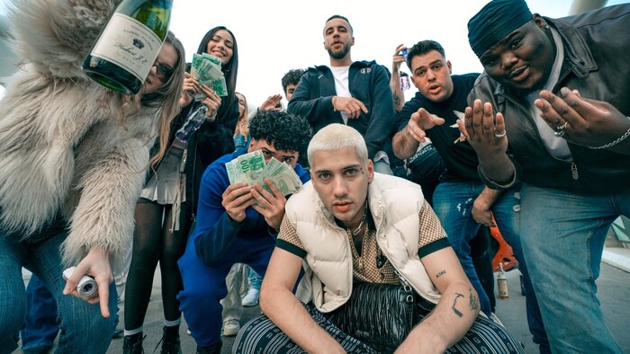 Der gefeierte Rapper Ted Candy wird ermordet.