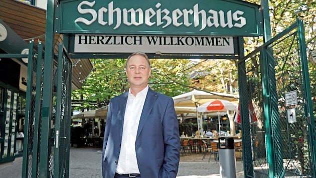 SPÖ leader Andreas Babler always likes to relax in the Schweizerhaus. (Bild: Holl Reinhard/Reinhard Holl)