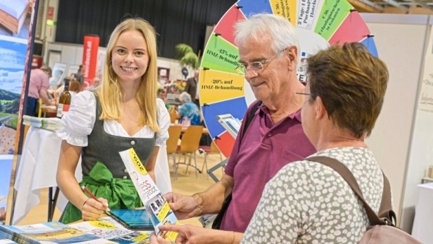 Informieren und Messeangebote einholen; etwa auf der „Ökobau“. (Bild: Evelyn Hronek)