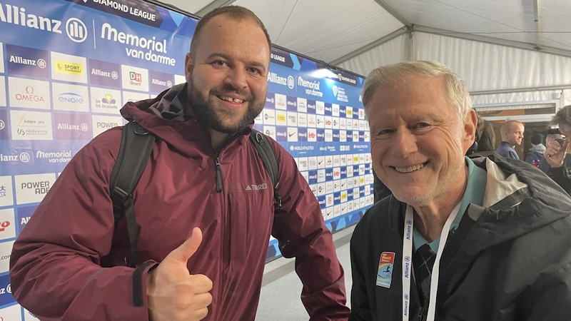 Lukas Weißhaidinger with "Krone" reporter Olaf Brockmann (Bild: Makori)