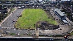 Der Casement Park in Belfast sollte eigentlich bald in neuem Glanz erstrahlen – das ist nun äußerst fraglich. (Bild: APA/AFP)