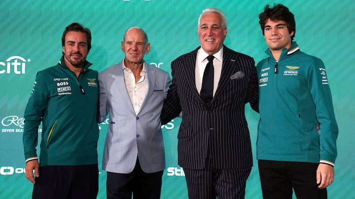 Von links: Fernando Alonso, Adrian Newey, Lawrence Stroll und Lance Stroll. 
