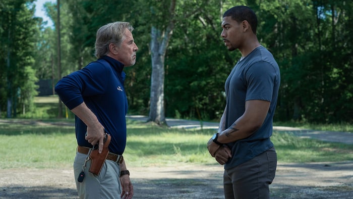 In Shelby Springs hat Polizei-Chef Burnne (Don Johnson) das Sagen – aber Terry (Aaron Pierre) ...