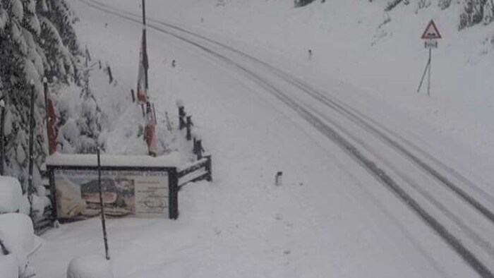 There is currently snow on the Gerlosstraße.