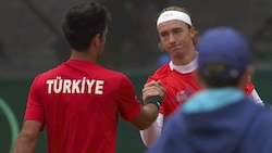 Lukas Neumayer (rechts) setzte sich gegen Cem Ilkel durch. (Bild: GEPA/GEPA pictures)