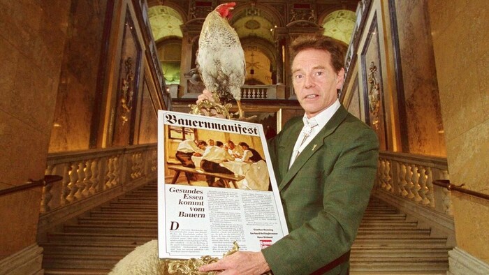 Former director of the Natural History Museum, Bernd Lötsch, ...