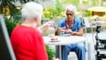 Die Regierung greift mit der Pensionsreform ein heißes Thema an. (Bild: APA/EVA MANHART)