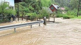 Im Raum Mürzzuschlag traten Bäche über die Ufer. (Bild: BFVMZ )