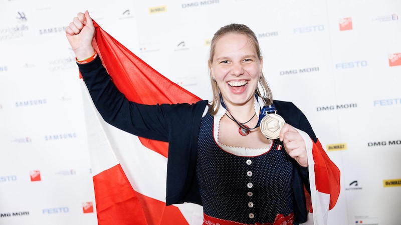 Celebrating the bronze: Magdalena Rath from Bad Blumau (Bild: Florian Wieser)