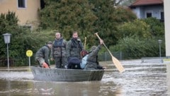 Melker Pioniere im Hochwassereinsatz. (Bild: APA/BMLV/DANIEL TRIPPOLT)