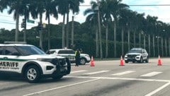 Polizeikräfte vor Donald Trumps Golfklub in West Palm Beach (Florida). (Bild: AP/Stephanie Matat)