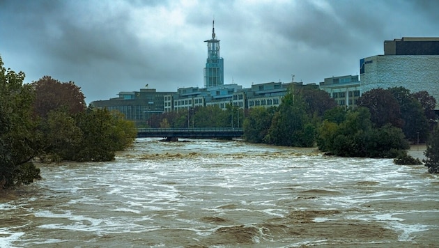 The Traisen flooded St. Pölten from Ochsenburg to Pottenbrunn. (Bild: zVg)