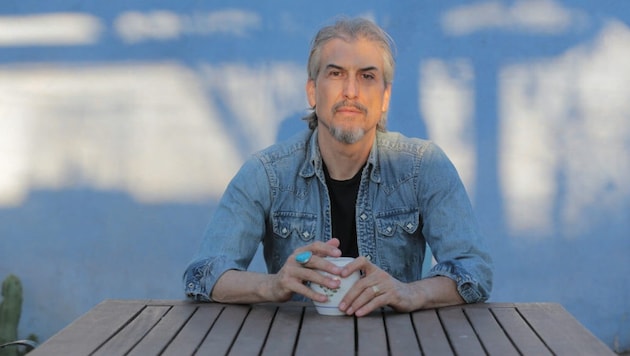 An alternative music hero from the second row: Howe Gelb wrote desert rock music history with and outside of Giant Sand. (Bild: Omer Kreso)