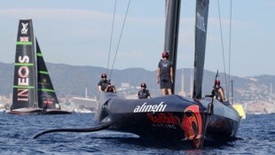 Ein Lebenszeichen des Teams Alinghi Red Bull ...
