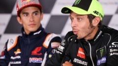 Valentino Rossi (re.) erhebt erneut schwere Vorwürfe gegen Marc Marquez. (Bild: GEPA)