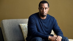 Schwere Vorwürfe gegen Sean „Diddy“ Combs: Der Rapper soll auch einen neunjährigen Buben missbraucht haben. 120 weitere Menschen meldeten sich nun mit Vorwürfen gegen den gefallenen Musikstar. (Bild: picturedesk.com/Chris Pizzello / AP / picturedesk.com)