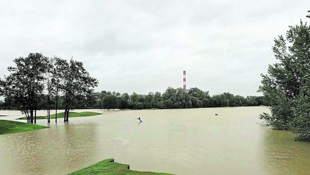 Der Diamond Country Club in Atzenbrugg, der schon Austragungsort mehrerer European Tour-Turniere war, ist derzeit ein See. (Bild: Diamond Country Club)