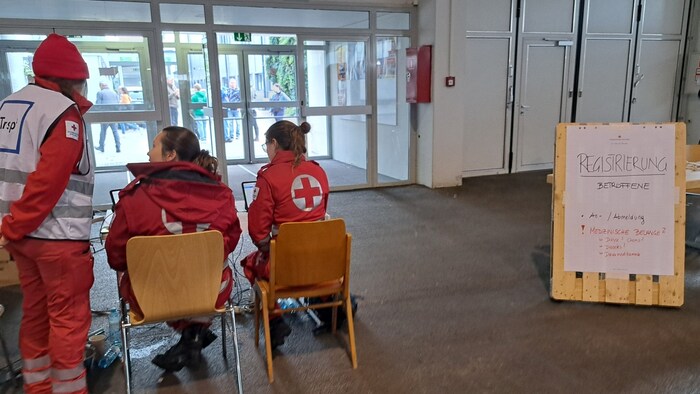 Die Organisation läuft rund, die Stimmung in der Messehalle ist den Umständen entsprechend gut.